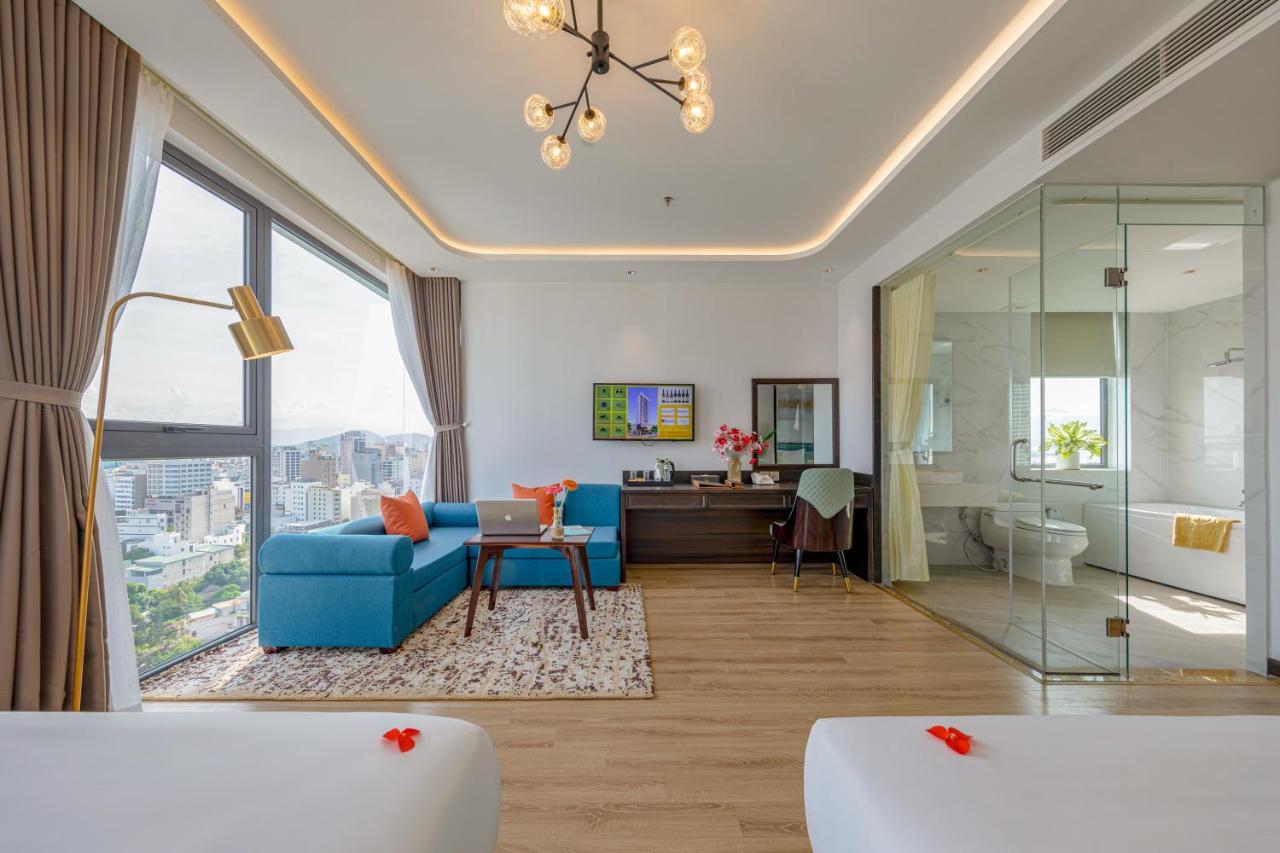 Cordial Grand Hotel Da Nang Beach - Infinity Rooftop Pool Екстериор снимка
