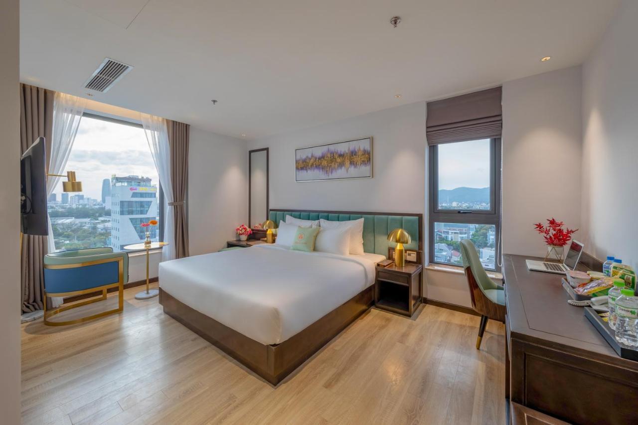 Cordial Grand Hotel Da Nang Beach - Infinity Rooftop Pool Екстериор снимка