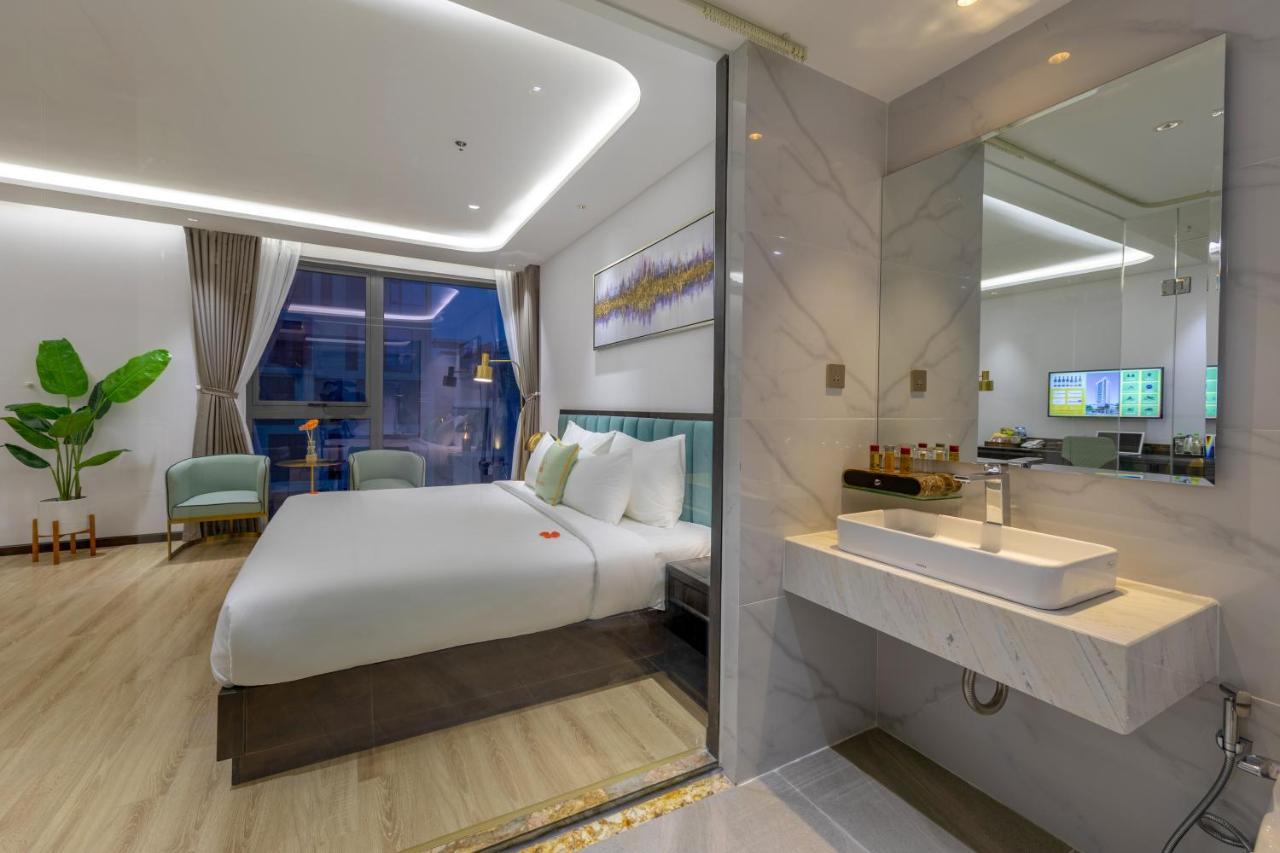 Cordial Grand Hotel Da Nang Beach - Infinity Rooftop Pool Екстериор снимка