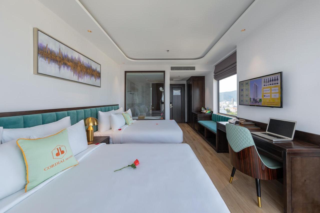Cordial Grand Hotel Da Nang Beach - Infinity Rooftop Pool Екстериор снимка